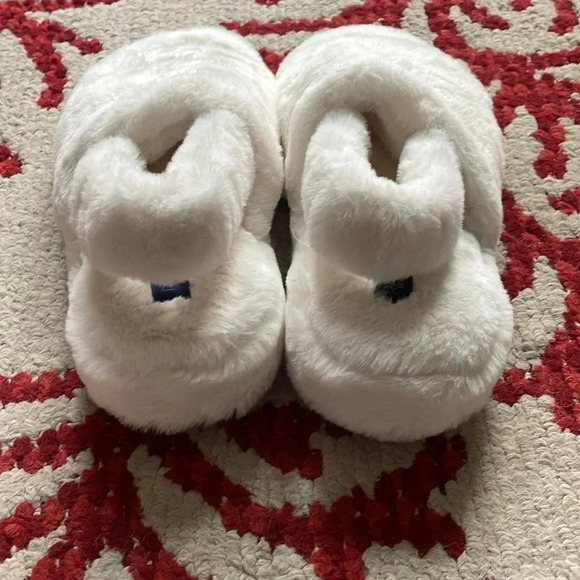 Rachel Roy Slippers - Picture 4 of 5